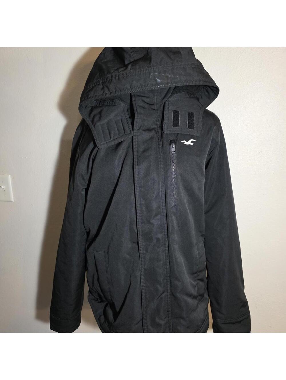 Black Hollister all weather jacket 🖤